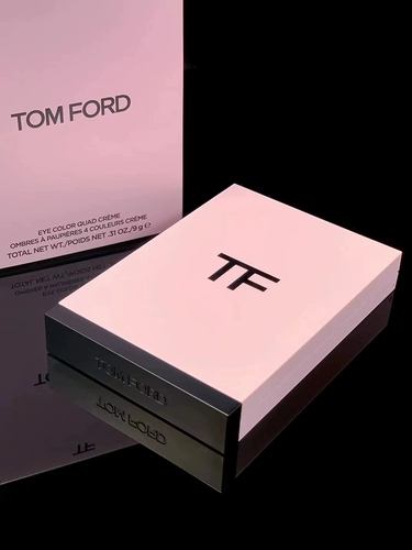 Новый продукт ~ Томфорд Том Форд Форд TF Powder Plate Four -Color Eyd Shadow 01 Абрикосовый поднос чай 35 27 30 36 03