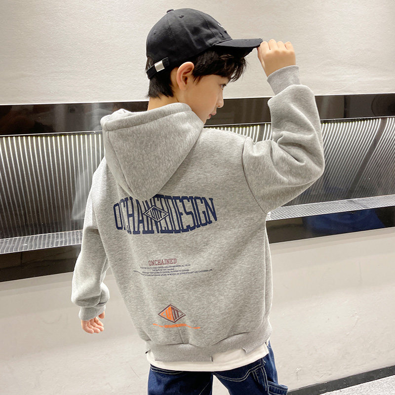 Boy's spring and autumn sweatshirt with a hat on top of the body 2022 New spring loaded with a wave of the Spring Fry Street Spring Tide