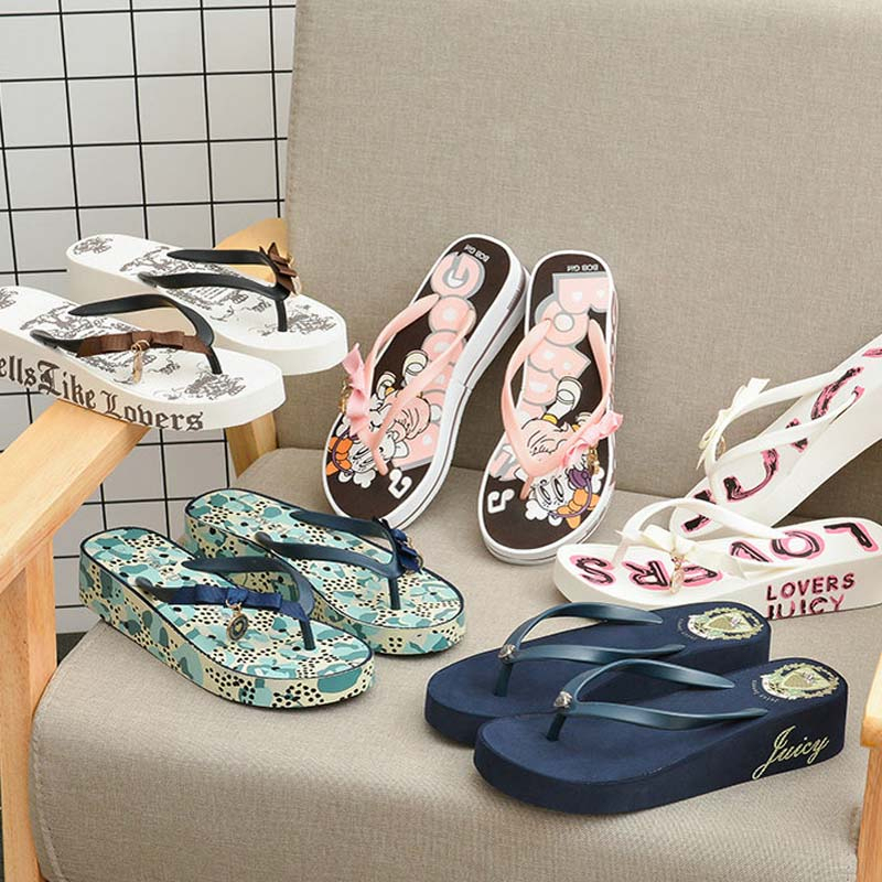 Women's Flip-Flops for Summer, Fashionable Beach Sandals, Trendy and Popular Platform Thick-Soled Slippers for Bathing