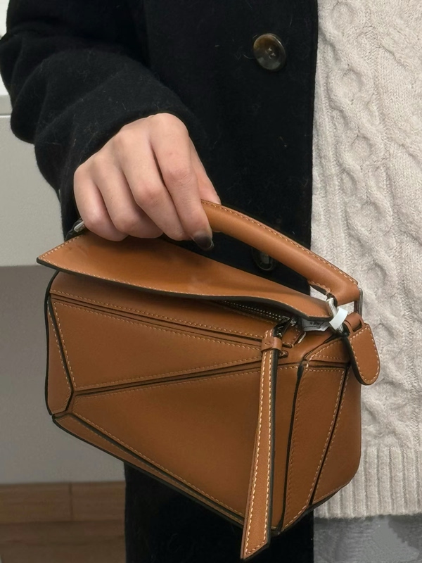 26 Zhao Lusi Style Genuine Leather Puzzle Bag with Geometric Patchwork, First Layer Cowhide, Wide Shoulder Strap, Handbag and Crossbody Bag 26 Zhao Lusi Style Genuine Leather Puzzle Bag with Geometric Patchwork, First Layer Cowhide, Wide Shoulder Strap, Handbag and Crossbody Bag