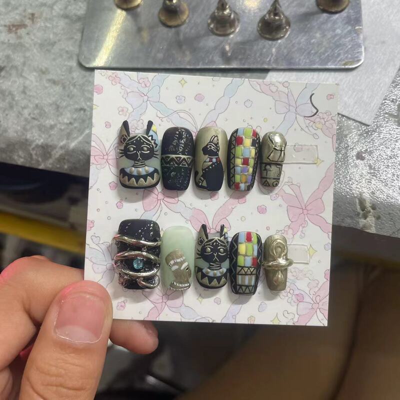 Egyptian Cat Hand-Painted Nail Art Egyptian Cat Hand-Painted Nail Art