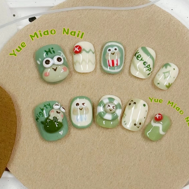 Lotus Leaf Little Frog Hand-Painted Nail Art