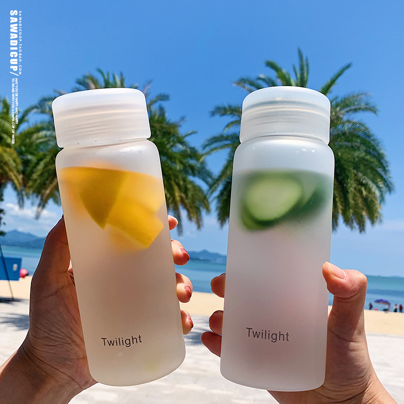 Korean version Summer heat resistant glass cup fresh and simple frosted water glass male and female lovers water glass portable anti-leakage accompanying cup