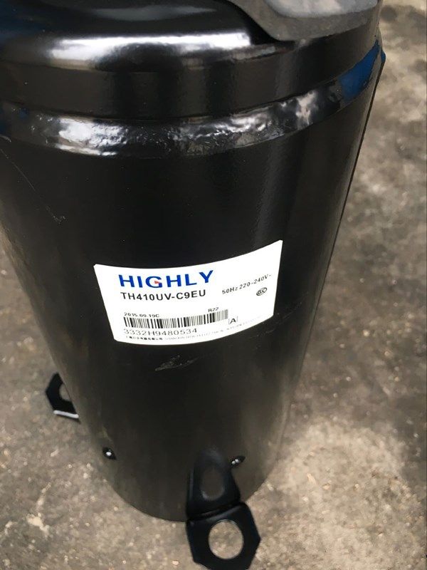 TH410UV-C9EU brand new original installation Hitachi Air conditioning compressor 3 Compressors 220V R22