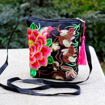 Port wind old flower bag bag mini middle-aged embroidery bag new bucket bag Womens national style crossbody bag small bag