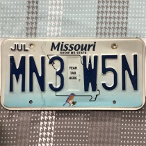 American license plate MissouriMO Missouri MN3-W5N antique industrial tin painting old photo Road decoration