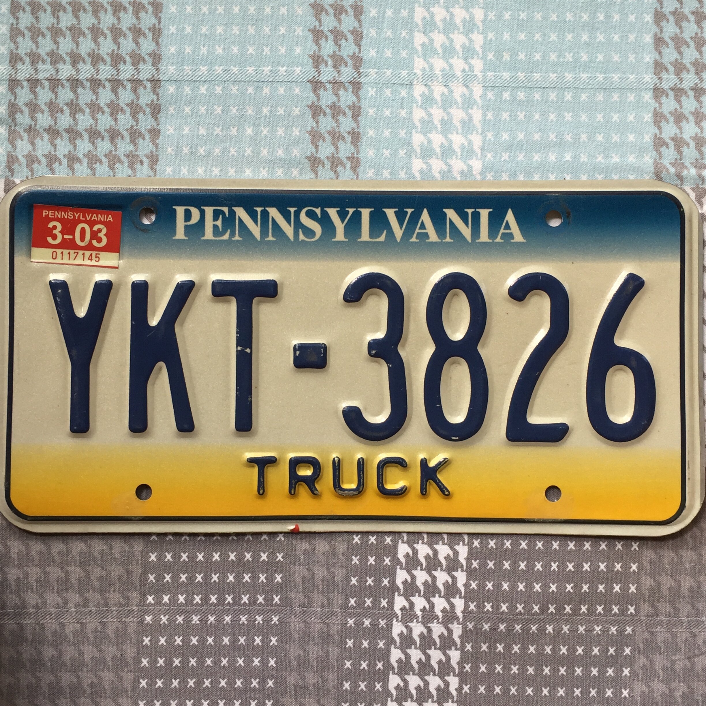 American license plate PennsylvaniaPA Pennsylvania YKT3826 old photo truck antique aluminum alloy