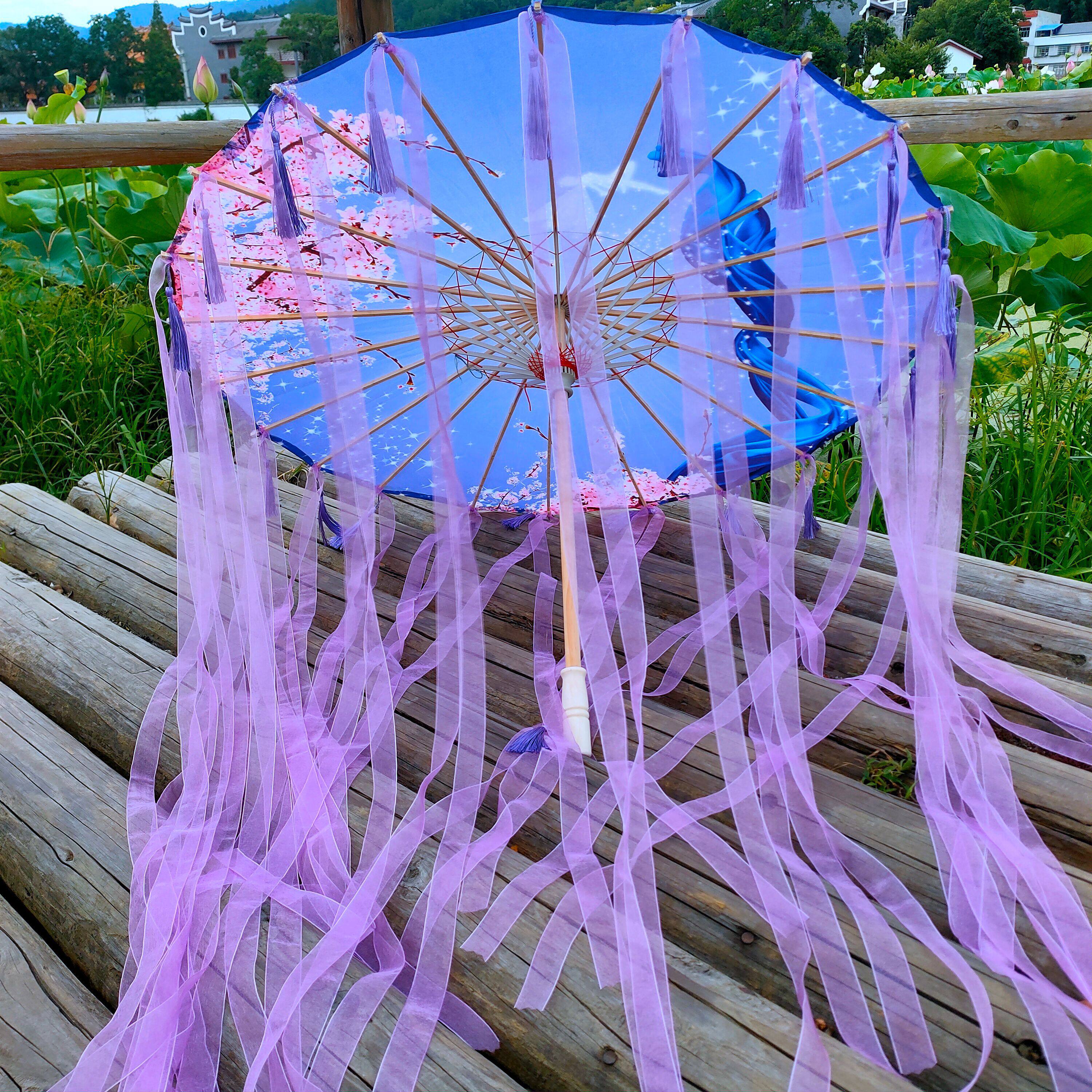 Ancient women's costume Hanfu oil-paper umbrella Photography catwalk prop umbrella rain-proof streamer umbrella ancient wind umbrella tassel umbrella