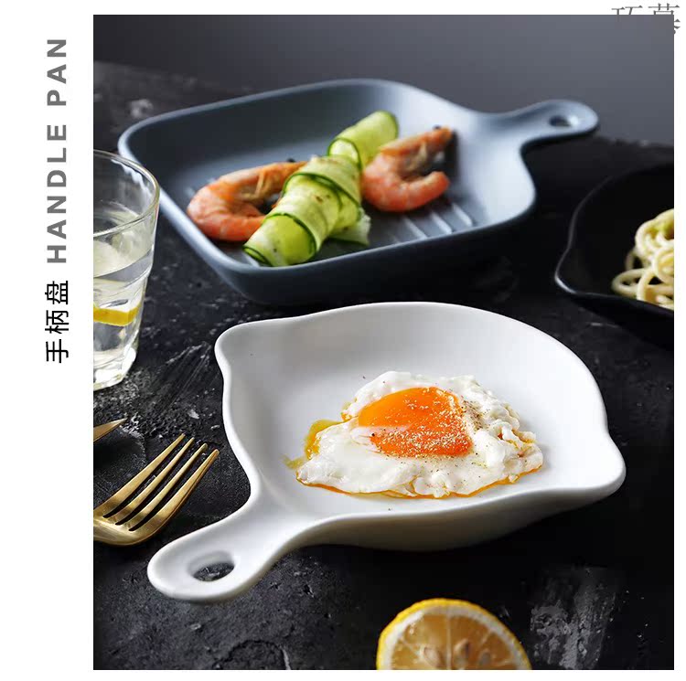 Qiao mu Nordic creative web celebrity photos tableware with handle plates special - shaped baking dish plate microwave oven ceramic flat