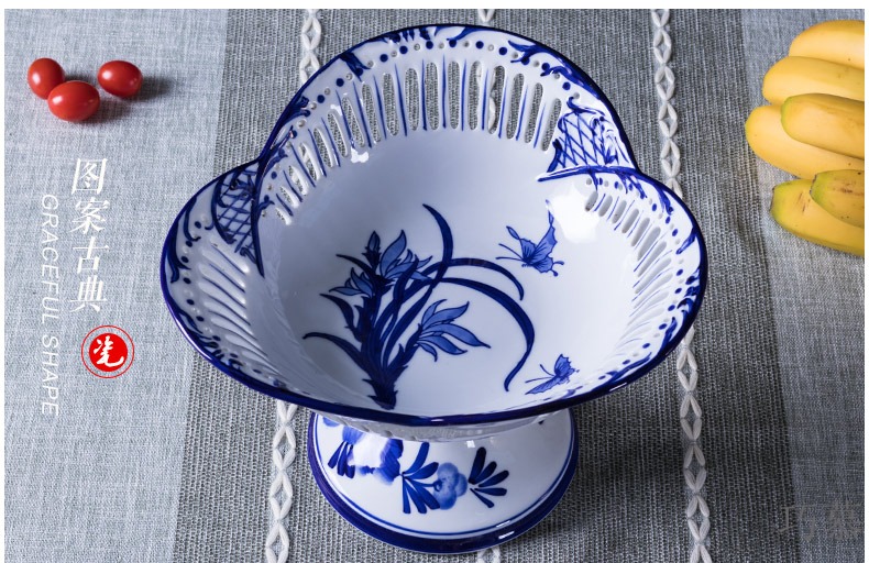 Qiao longed for blue and white hollow out tall fruit bowl in jingdezhen ceramic creative Chinese dry fruit basket fruit basin snacks