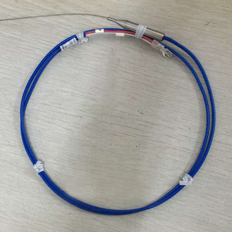 (Original brand new) E52-CA15AY D=1 1M OMRON temperature sensor thermocouple