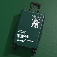 Динамичный космонавт