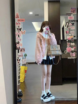 Small fragrant wind jacket womens spring and autumn new design sense niche literature and art Mori seahorse hair short lazy wind top