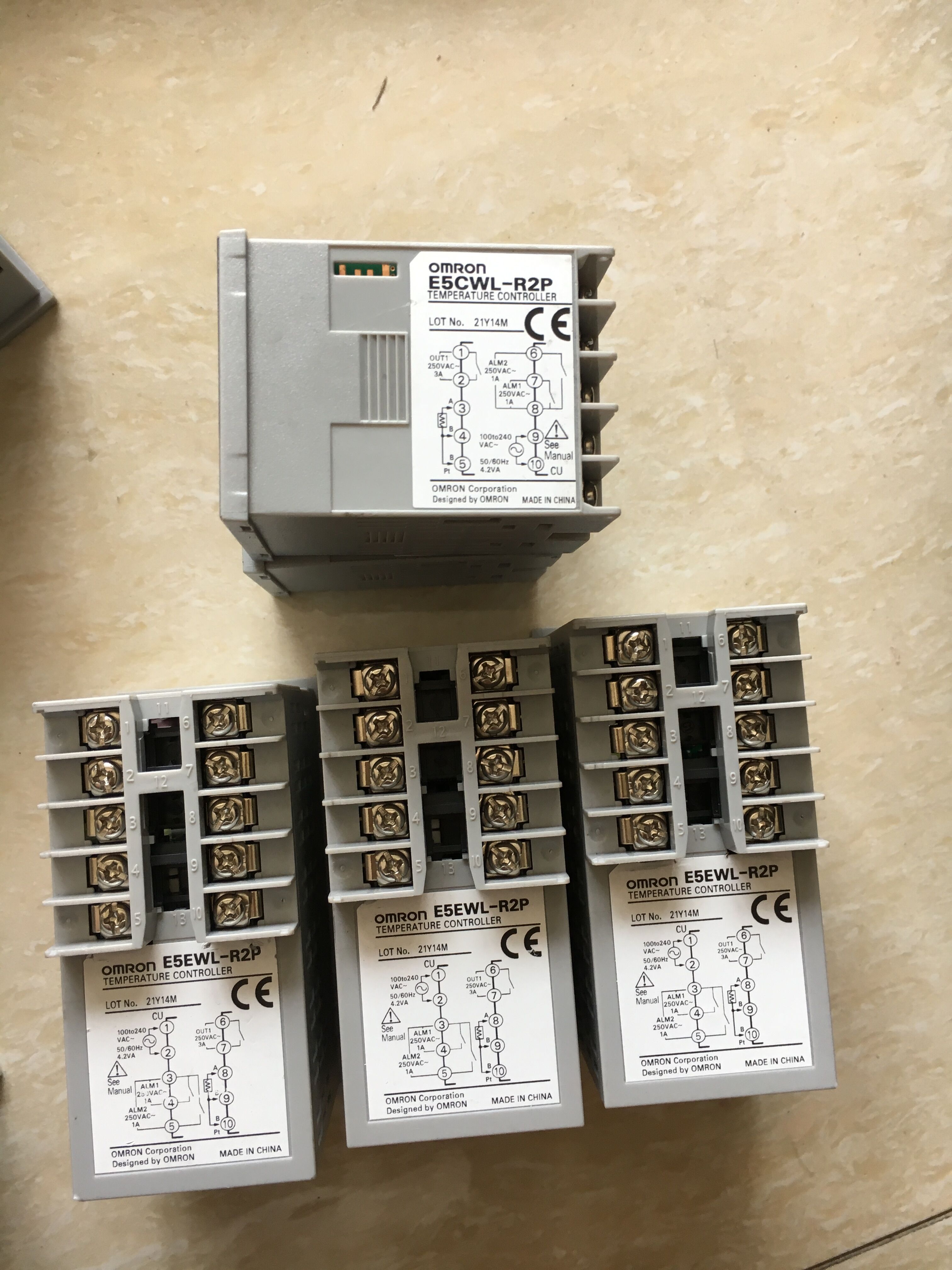 Thermostat E5EWL-R1TC R2P QP E5CSL-R1TC Q1TC -101 RTC QTC 103