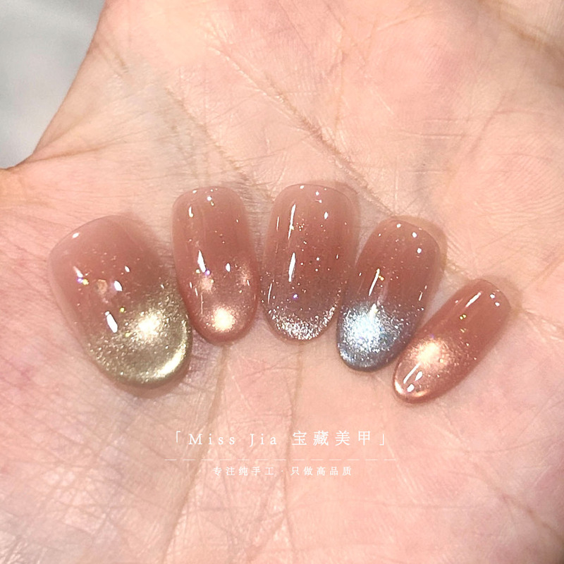 "Neon" Spring-Colored Dopamine Wearable Nails. Sweet and Cute Cat-Eye Gradient Nail Art That's Full of Girlish Charm