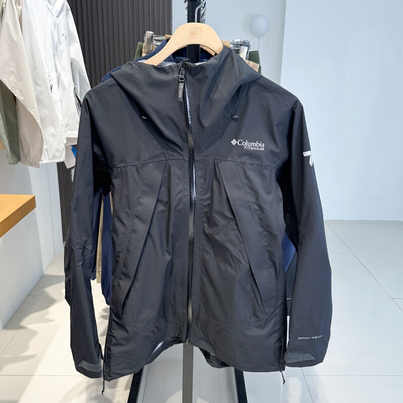 25 New Autumn and Winter Columbia Men's Titanium Series 3L Waterproof Jacket We0180 25 New Autumn and Winter Columbia Men's Titanium Series 3L Waterproof Jacket We0180