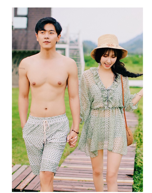 2018 cặp đôi nữ áo tắm che blouse bụng nhỏ thơm resort ven biển gió trăng mật mặc bikini tắm phù hợp với suối nước nóng áo tắm - Vài đồ bơi 	đồ đi biển cho cặp đôi