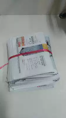 Old newspaper paper packaging packaging newspaper water suction window decoration filler newspaper
