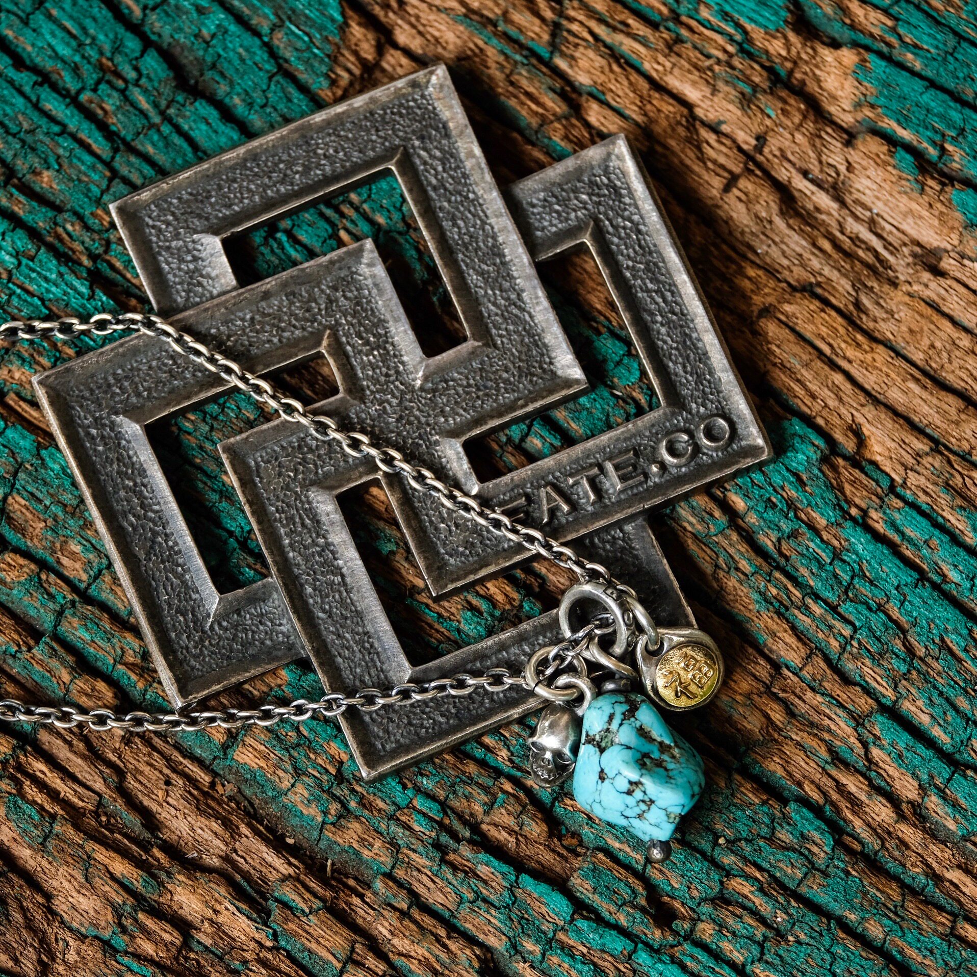 FATE CO Special Edition 18k Gold Lucky Character Pine Stone Skull Silver Wheel Necklace set