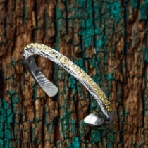 Guangzhang Japanese Matsui hand made DearBlossom 18K gold relief three-sided Tang grass bracelet