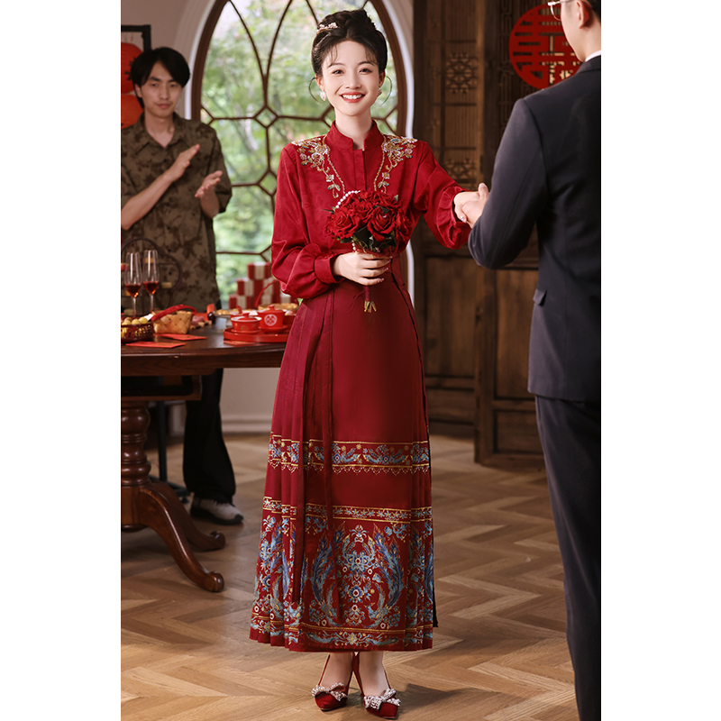 Evening dress, Hanfu, red winter wedding dress, Chinese style, long sleeve Evening dress, Hanfu, red winter wedding dress, Chinese style, long sleeve