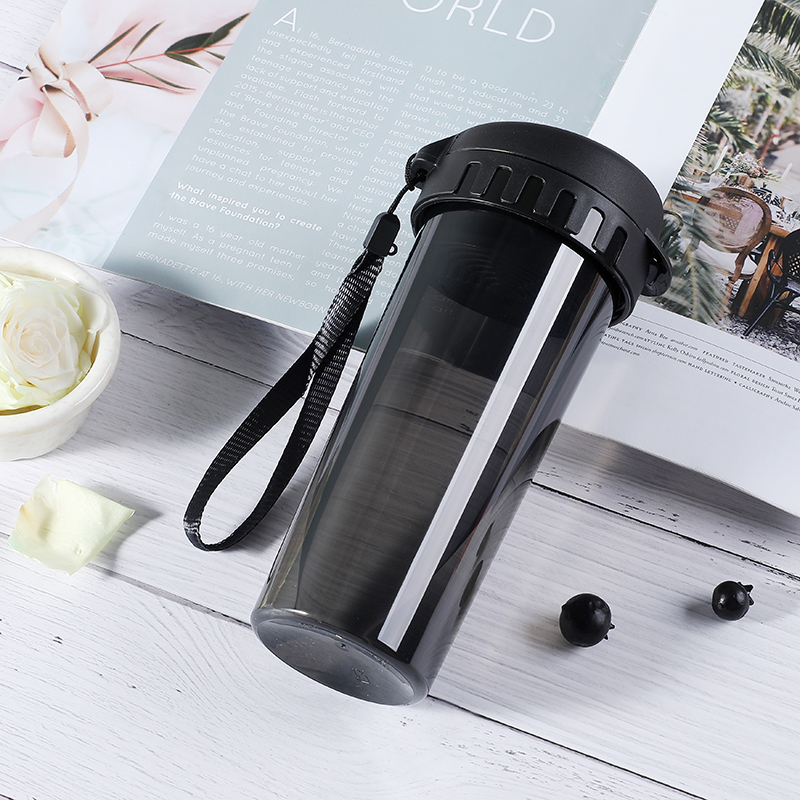 Summer day Department water glass with lid portable plastic mug Han version resistant to fall and leakage student fitness sports kettle male and female