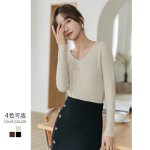 Vneck cashmere sweater female 2021 autumn and winter New slim body long sleeve base black and white wool sweater top