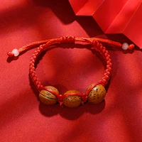 Красная линия плоская галстука 3 персиковых ядра