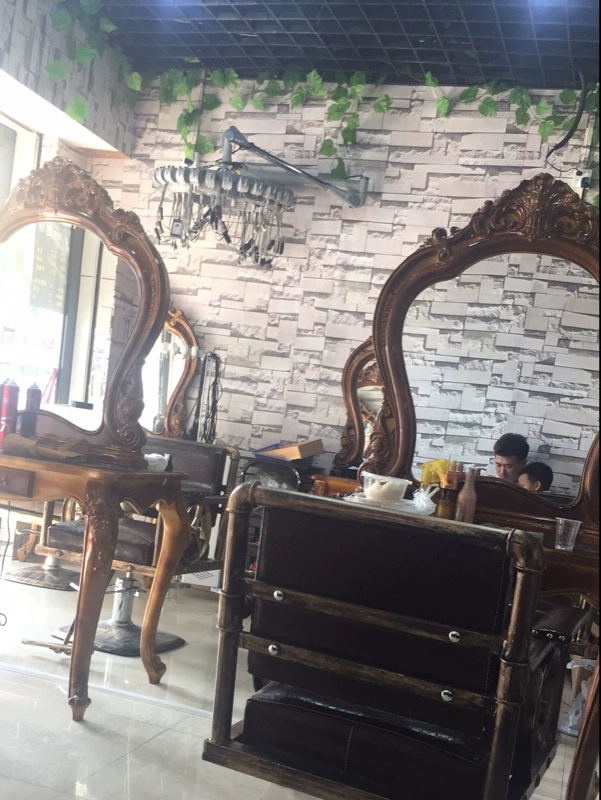 Thẩm Mỹ Viện Phong Cách Châu Âu Retro Tiệm Hớt Tóc Gương Salon Tóc Phòng Thu Trang Điểm Gương Phòng Tắm Gương Bàn Đơn Mặt Phổ Biến