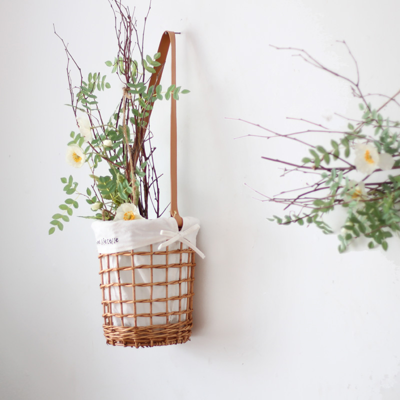 Find a Korean style wall-hanging flower basket hanging hanging flower flower floral container containing basket home wall decoration fresh