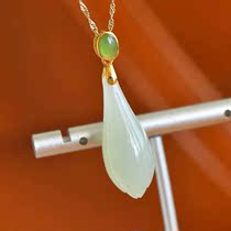 Natural and field jade jade Orchid pendant lock bone chain jade pendant female pendant 100 lap ornament