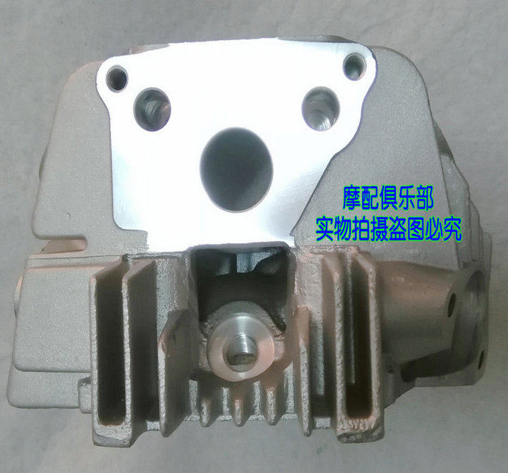Suitable for big sun locomotive 109-country three-cylinder head DY110-2F -2E -15 -15A -15A -52 cylinder head