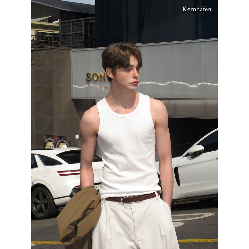 Wear a Sleeveless Top This Summer. a Fitted Sleeveless Knit Ribbed Tank Top for Men |   Kernhafen