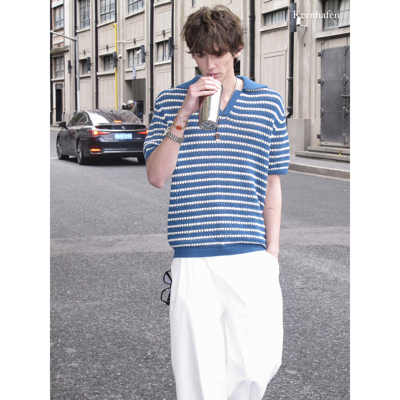 Beginner's Guide to Fashion: Buy One Piece at a Time - Thick Striped Hollow-Out Short-Sleeve Top | Kernhafen Beginner's Guide to Fashion: Buy One Piece at a Time - Thick Striped Hollow-Out Short-Sleeve Top | Kernhafen