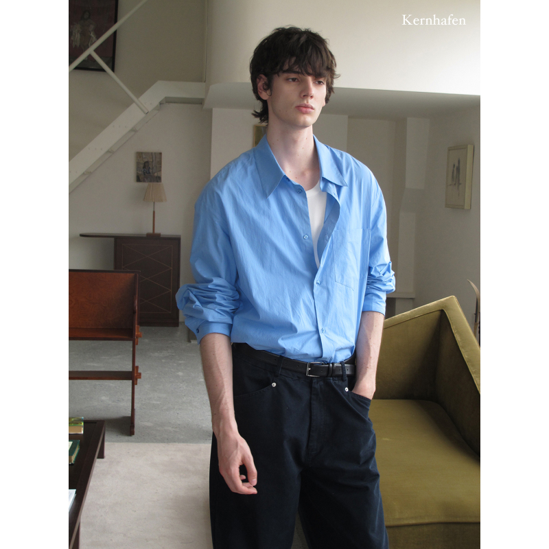 Aesthetic Long-Term Online Style: Handsome Boyfriend's Outfit - Casual, Clean Long-Sleeve Shirt | Kernhafen Aesthetic Long-Term Online Style: Handsome Boyfriend's Outfit - Casual, Clean Long-Sleeve Shirt | Kernhafen