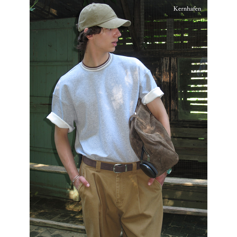 I Can'T Get Enough of These Stylish T-Shirts: Oversized Ribbed Neckline with Contrasting Short Sleeves |   Kernhafen