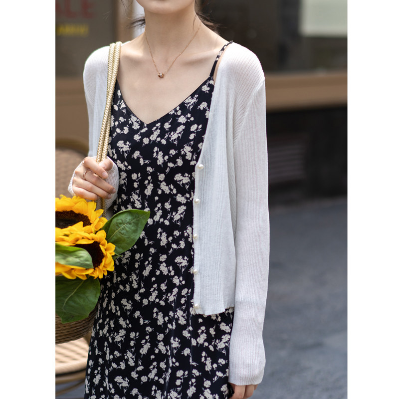 Pearl buckle suspender skirt with thin ice silk sunscreen knitted cardigan Jacket women's outer air-conditioning shirt summer top