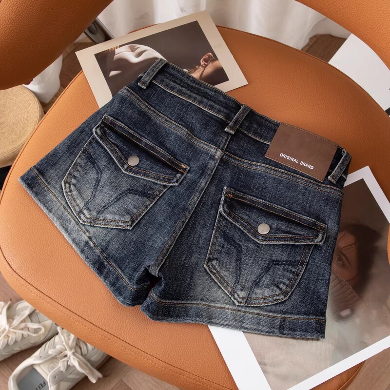 Stylish American-Style Haze Blue-Gray Hip-Enhancing Denim Shorts for Women, 2026 Summer Low-Waist Slim-Fit Bodycon Hot Pants Stylish American-Style Haze Blue-Gray Hip-Enhancing Denim Shorts for Women, 2026 Summer Low-Waist Slim-Fit Bodycon Hot Pants