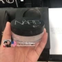 Miller tại nhà! NARS Naked Powder Loose Powder Makeup Powder Oil Control Control Light Soft 10g - Quyền lực phấn phủ kiềm dầu