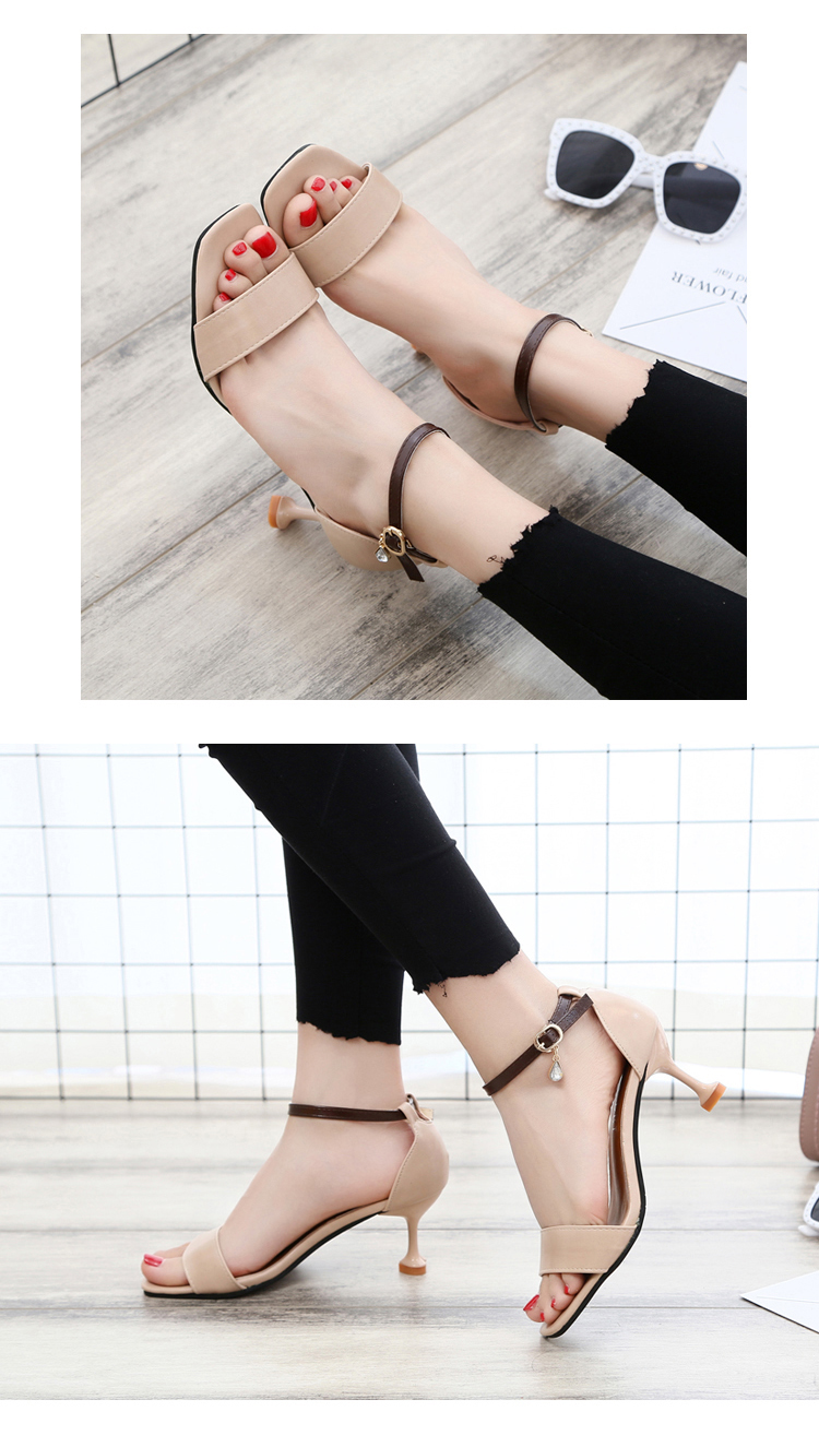 Giày cao gót đế vuông đế xuồng châu Âu sandal cao gót màu nude 2018 hè mới khóa thời trang mới với giày nữ sandal vento