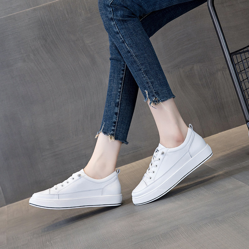 European station leather white shoes women's 2022 spring and summer new fashion all-match large size women's shoes casual flat shoes