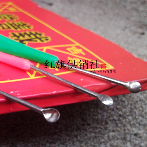  16 `] old-style elbow ear hollowing plastic handle digging ear spoons ` ear pickpocketing ear rake splicing handle