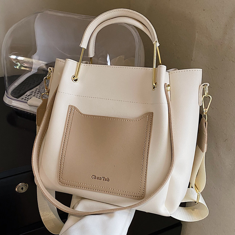 Hong Kong I Tgreg high-end large bag large-capacity bag female Western style shoulder bag texture messenger bag bucket bag