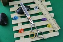 Taiwan sharp dog scissors hair cutting thick blade thinning scissors M-30H hair volume 30% Yanping Jufeng hair product tool