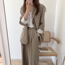 Suit jacket female design sense niche 2021 new spring and autumn Korean version of loose leisure temperament net red suit suit