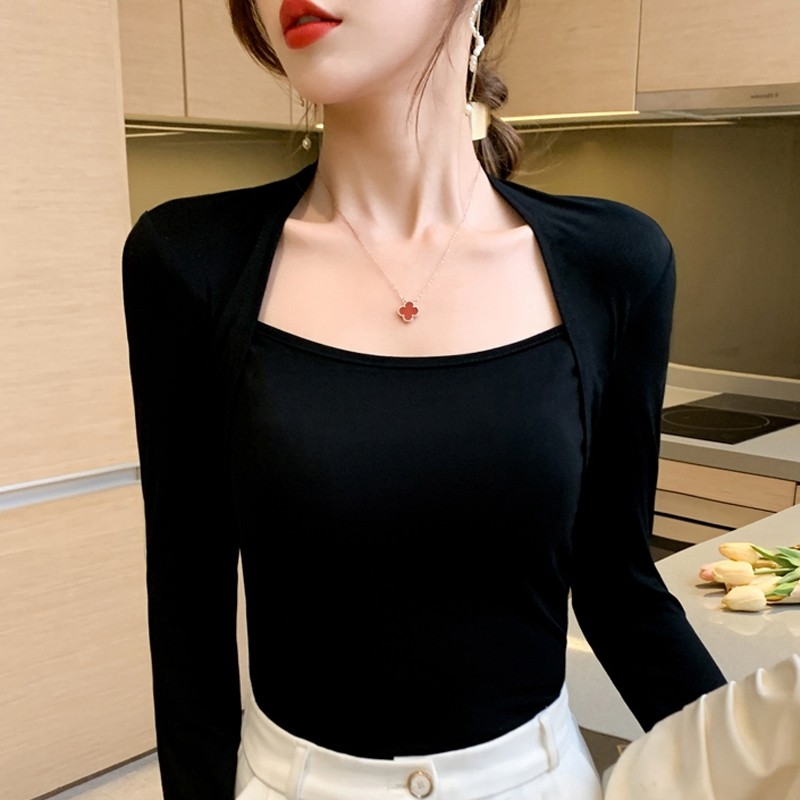 Black square collar T-shirt woman long sleeve fall 2021 new Hepburn style slim fit 100 hitch undershirt blouse
