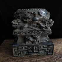 Shigumen pier bluestone carved pot bearing paperweight stone lion inkstone auspicious beast brave beast lucky beast tea house living room tea banquet decoration
