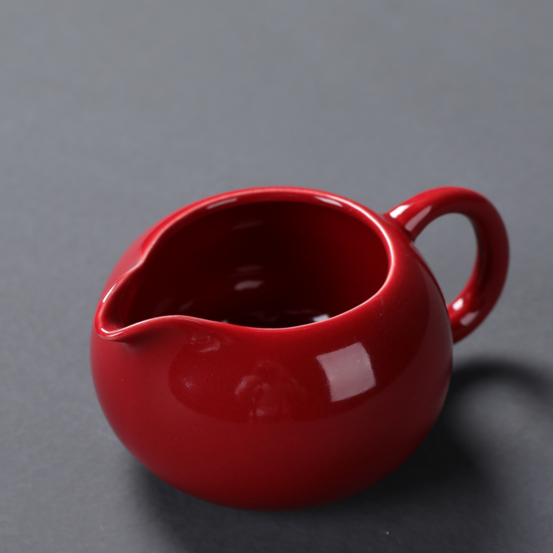 Large fair keller of tea sea points kung fu tea tea device accessories and glass ceramic filter sets red with the side of the tea