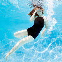  Net celebrity 2021 new professional swimwear female summer fairy one-piece cover belly thin conservative seaside sexy swimsuit