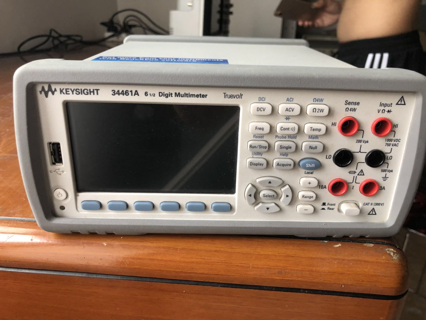 Sale of spot stock brand new is the German Keysight34461A digital multimeter